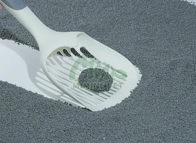 Broken Activated Carbon Cat Litter