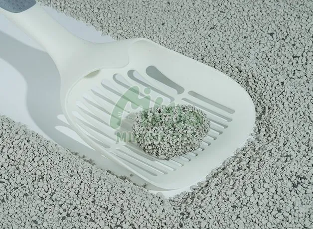 Broken Carbon Bentonite Cat Litter