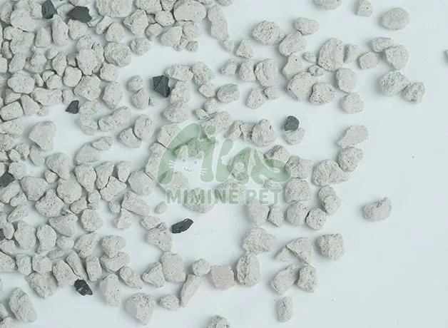 Broken Carbon Bentonite Cat Litter